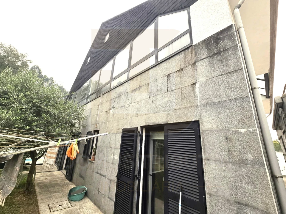 Moradia T6 para Venda em Aveleda Foto 4