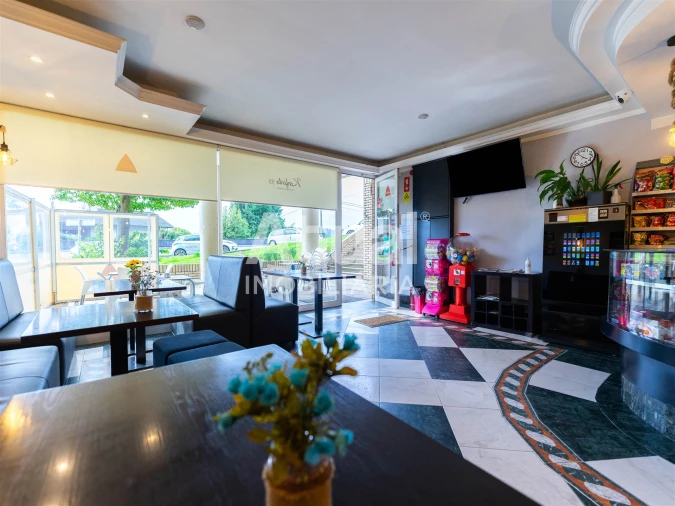 Loja para Trespasse em Moreira de Conegos Foto 3