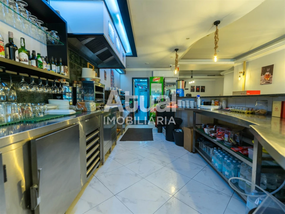 Loja para Trespasse em Moreira de Conegos Foto 14