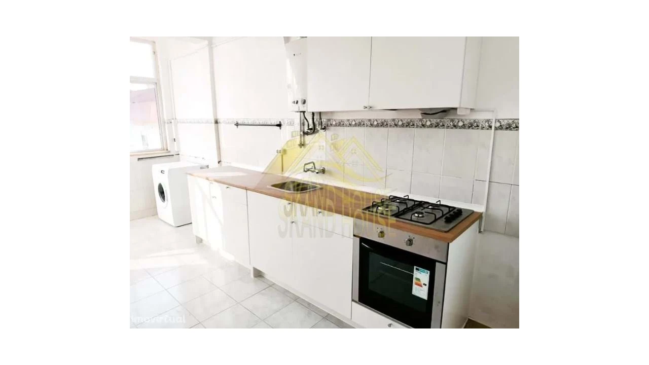 Apartamento T2 para Venda em Vila Nova da Barquinha Foto 1