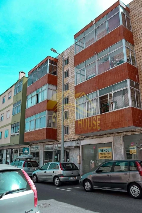 Apartamento T3 para Venda em Venteira