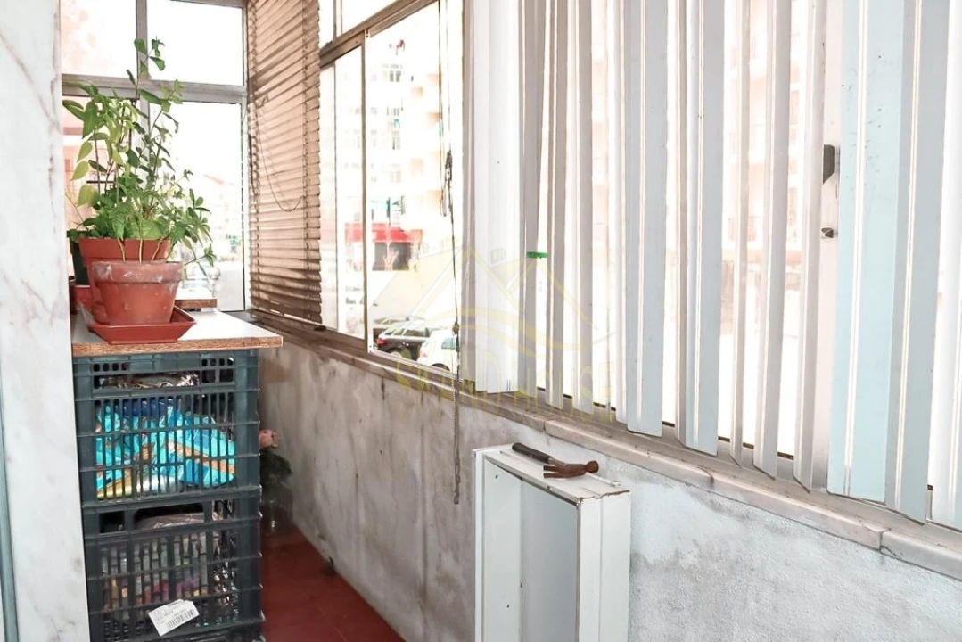 Apartamento T3 para Venda em Venteira Foto 11