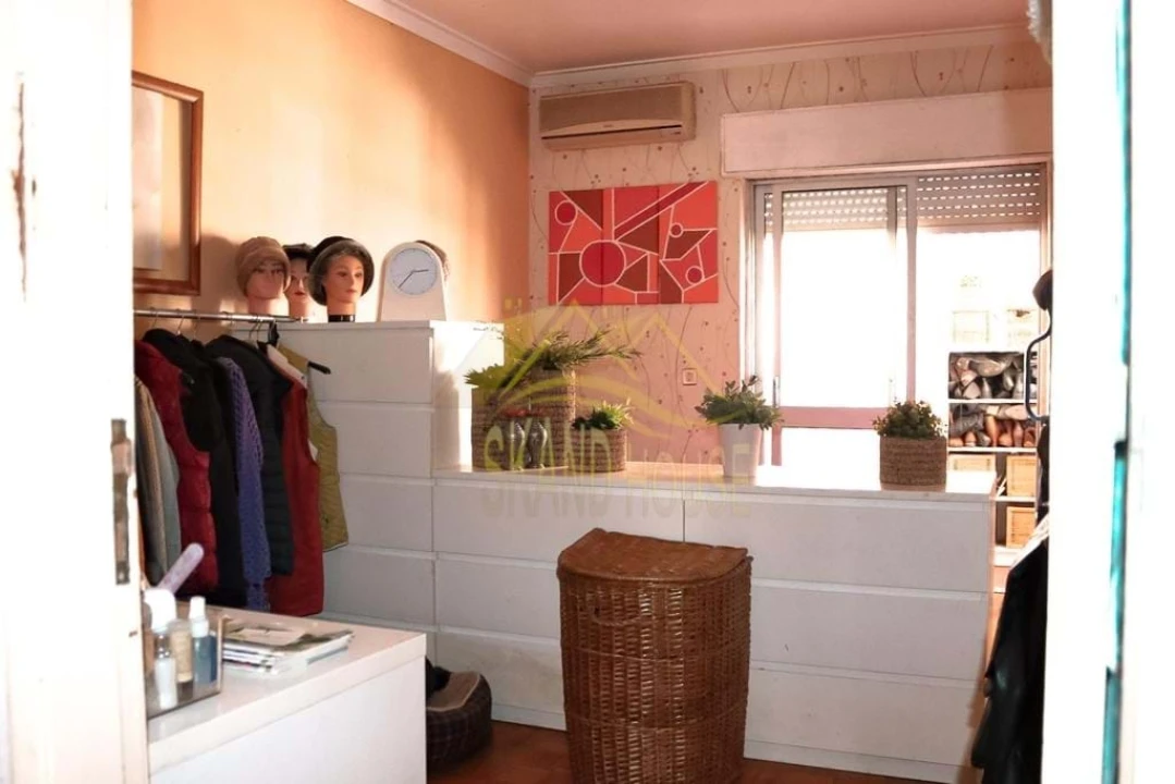 Apartamento T3 para Venda em Venteira Foto 3
