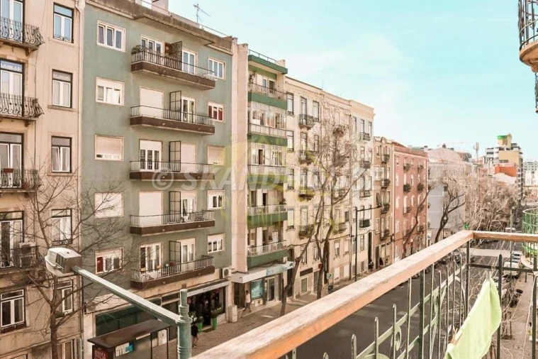 Apartamento T6 para Venda em Santo António Foto 3