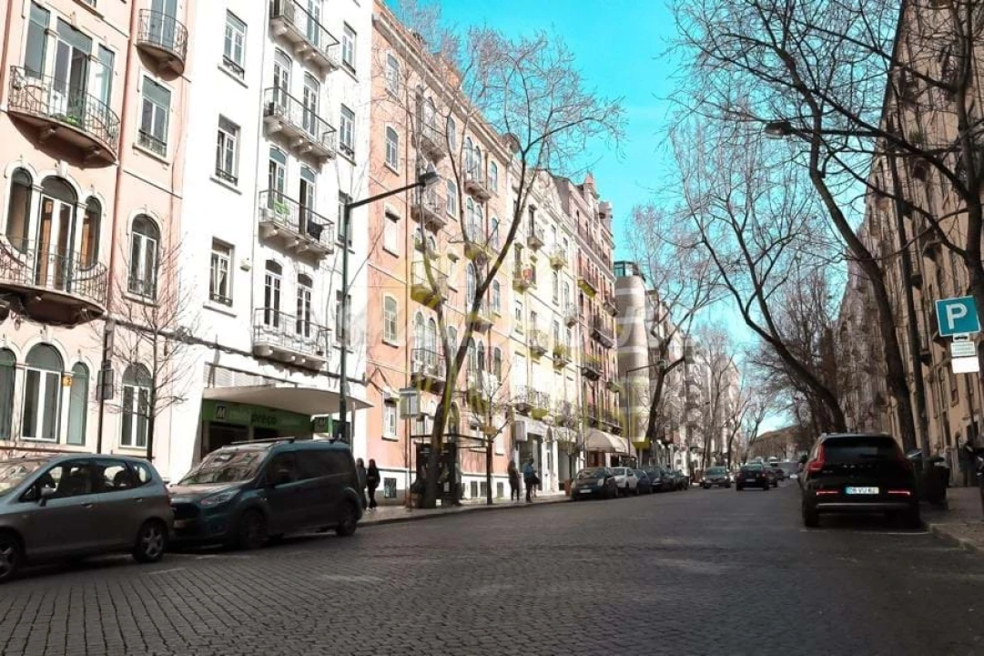 Apartamento T6 para Venda em Santo António Foto 2