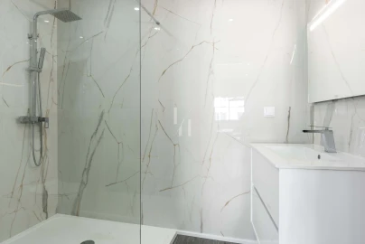 Apartamento T3 para Venda em Quelfes