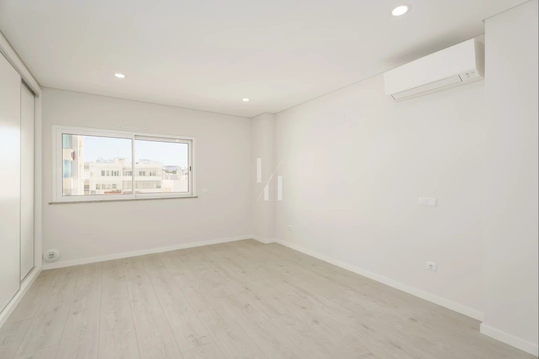 Apartamento T2 para Venda em Loule (São Clemente) Foto 21