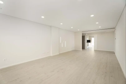 Apartamento T3 para Venda em Loule (São Clemente)