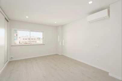 Apartamento T3 para Venda em Loule (São Clemente)