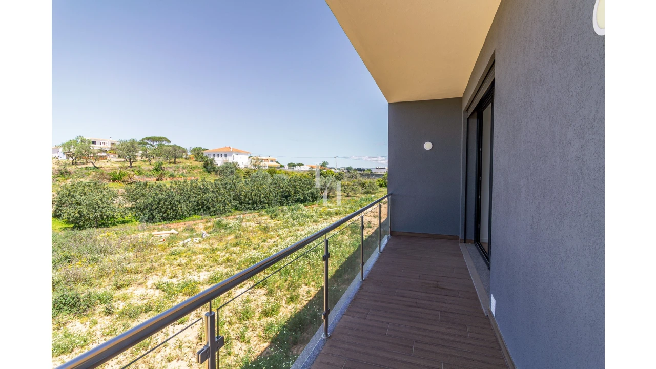 Moradia T4 para Venda em Albufeira e Olhos de Água Foto 13