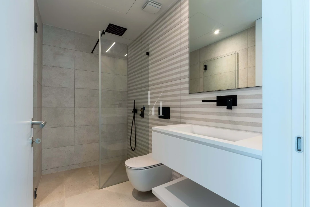 Apartamento T2 para Venda em Quarteira Foto 9