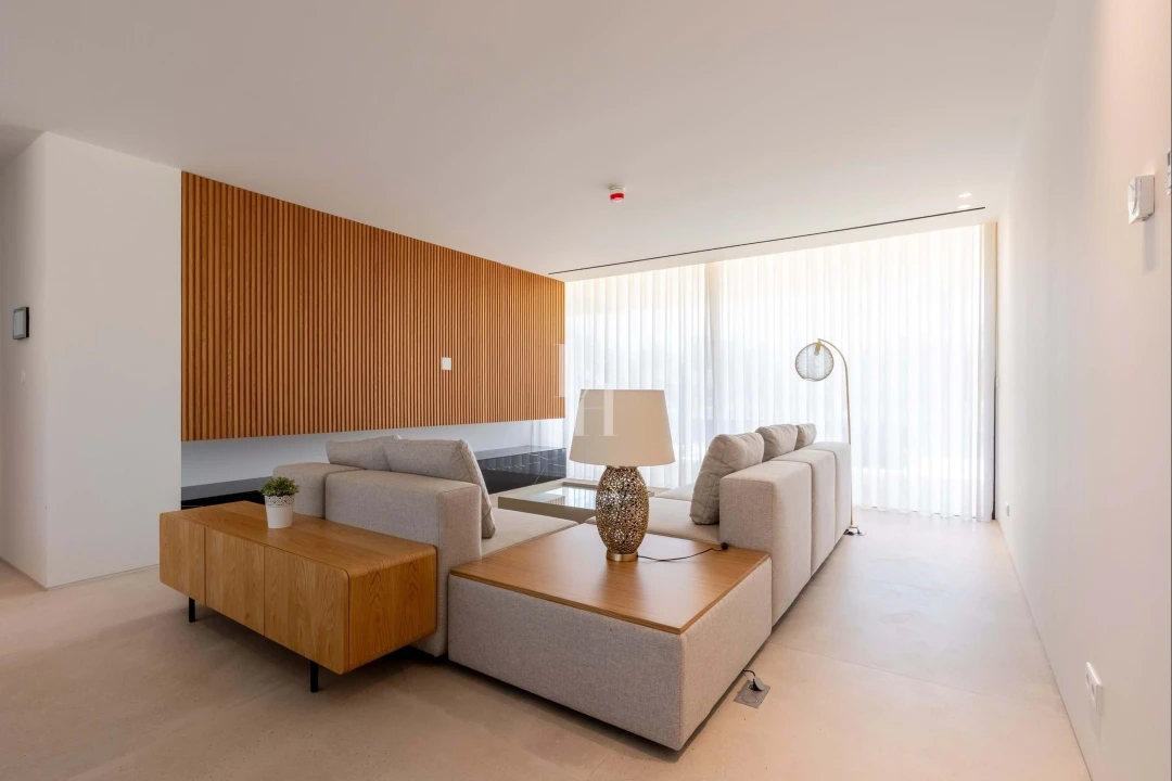 Apartamento T3 para Venda em Quarteira Foto 1