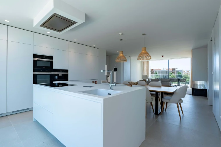 Apartamento T3 para Venda em Quarteira Foto 17