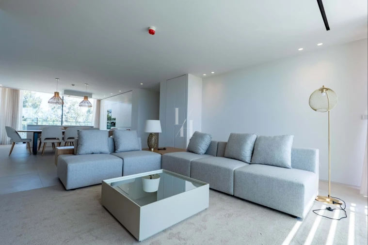 Apartamento T3 para Venda em Quarteira Foto 4
