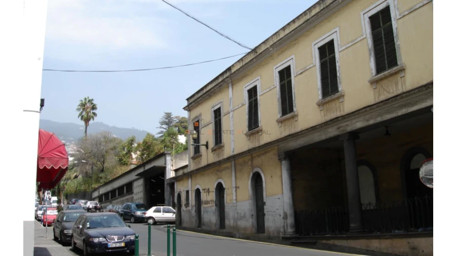Terreno para Venda em Funchal (Santa Luzia) Foto 1
