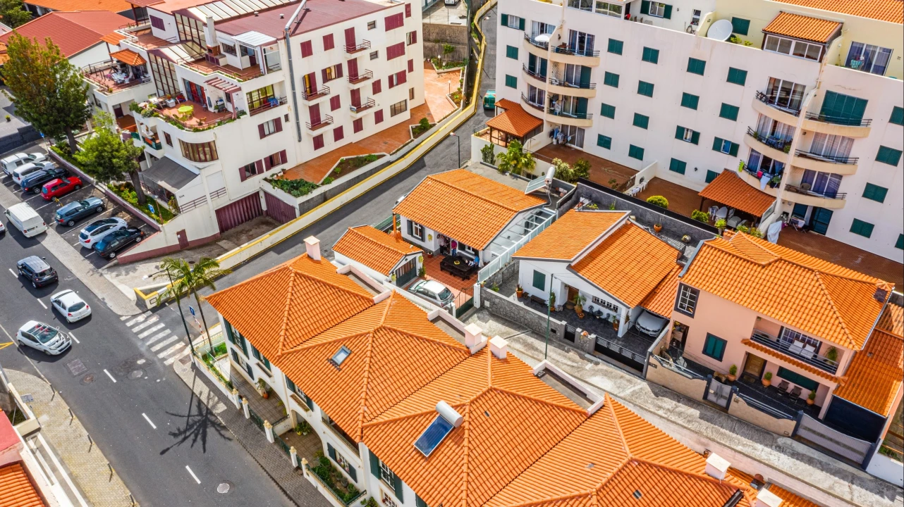 Moradia T3 para Venda em Caniço Foto 39