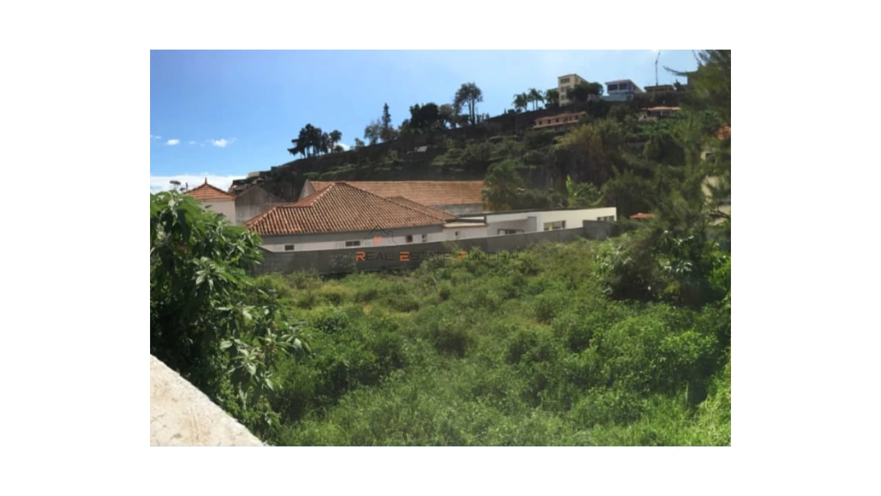 Terreno para Venda em Funchal (Santa Luzia) Foto 2