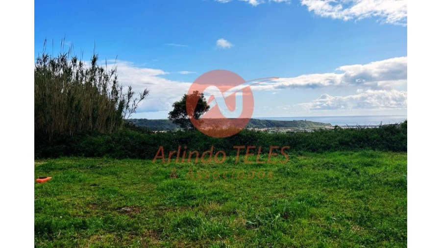 Terreno para Venda em Praia da Vitoria (Santa Cruz) Foto 9