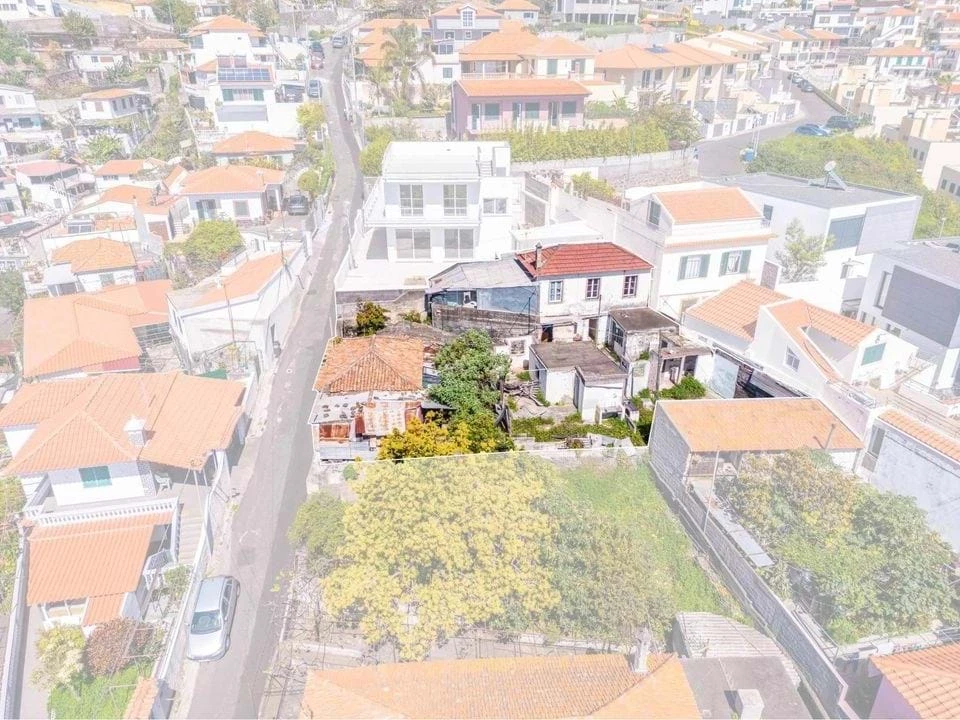 Terreno para Venda em Funchal (Santa Maria Maior) Foto 4