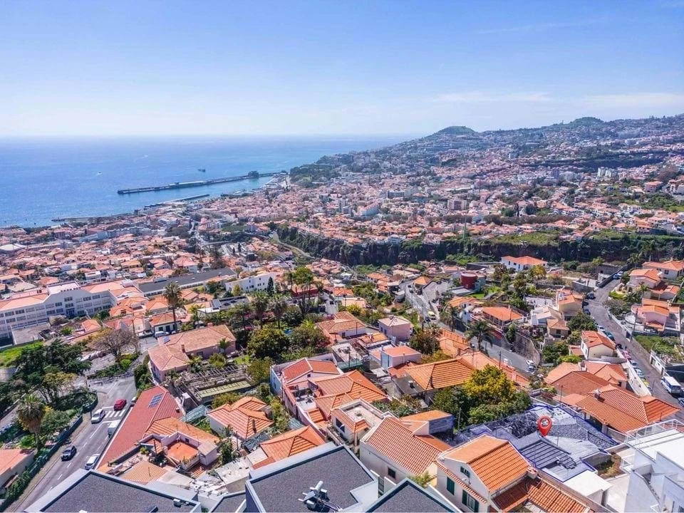Terreno para Venda em Funchal (Santa Maria Maior) Foto 9