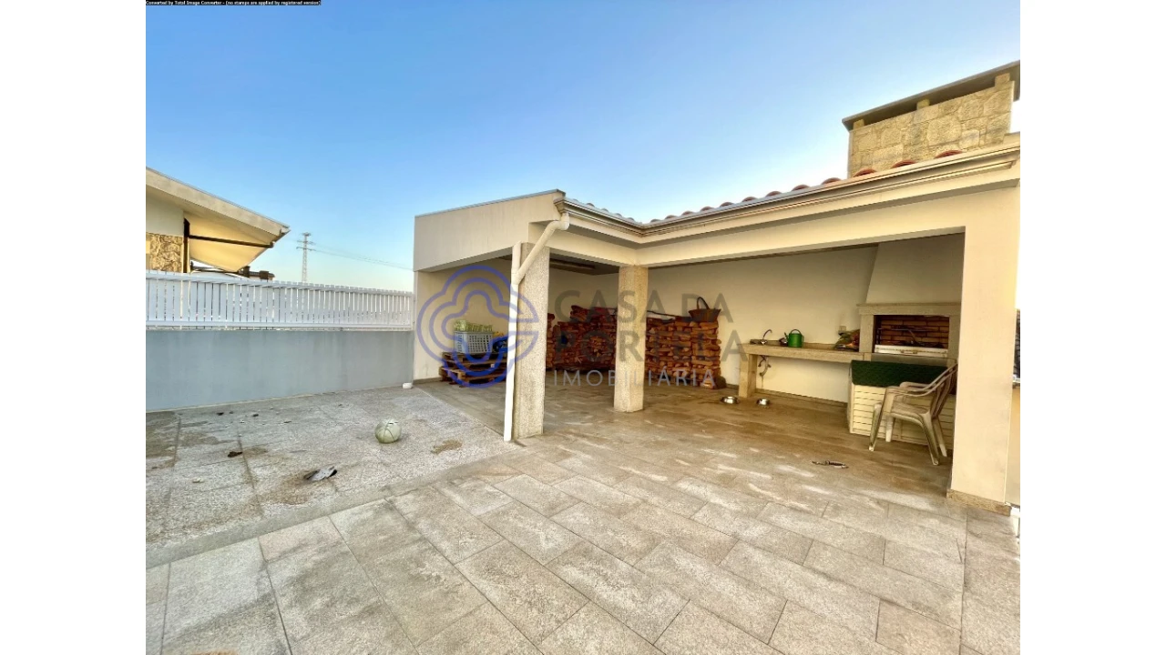 Moradia T4 para Venda em Vila de Cucujães Foto 5