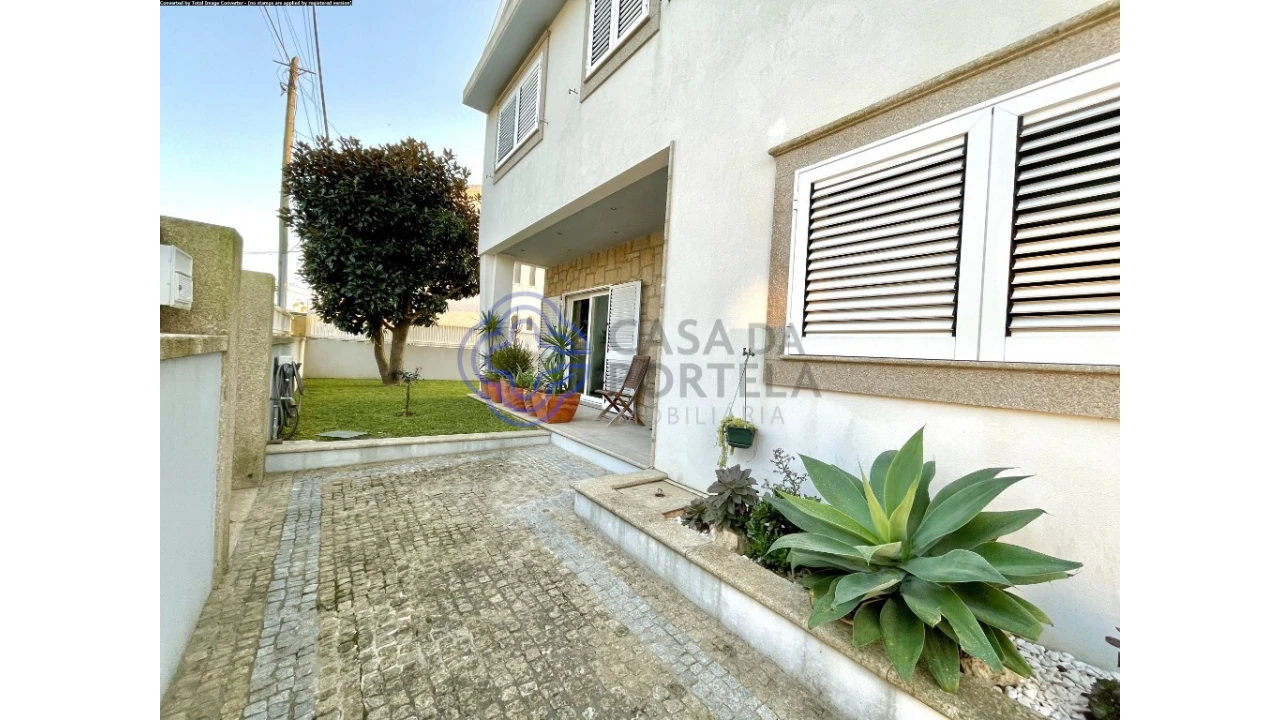 Moradia T4 para Venda em Vila de Cucujães Foto 7