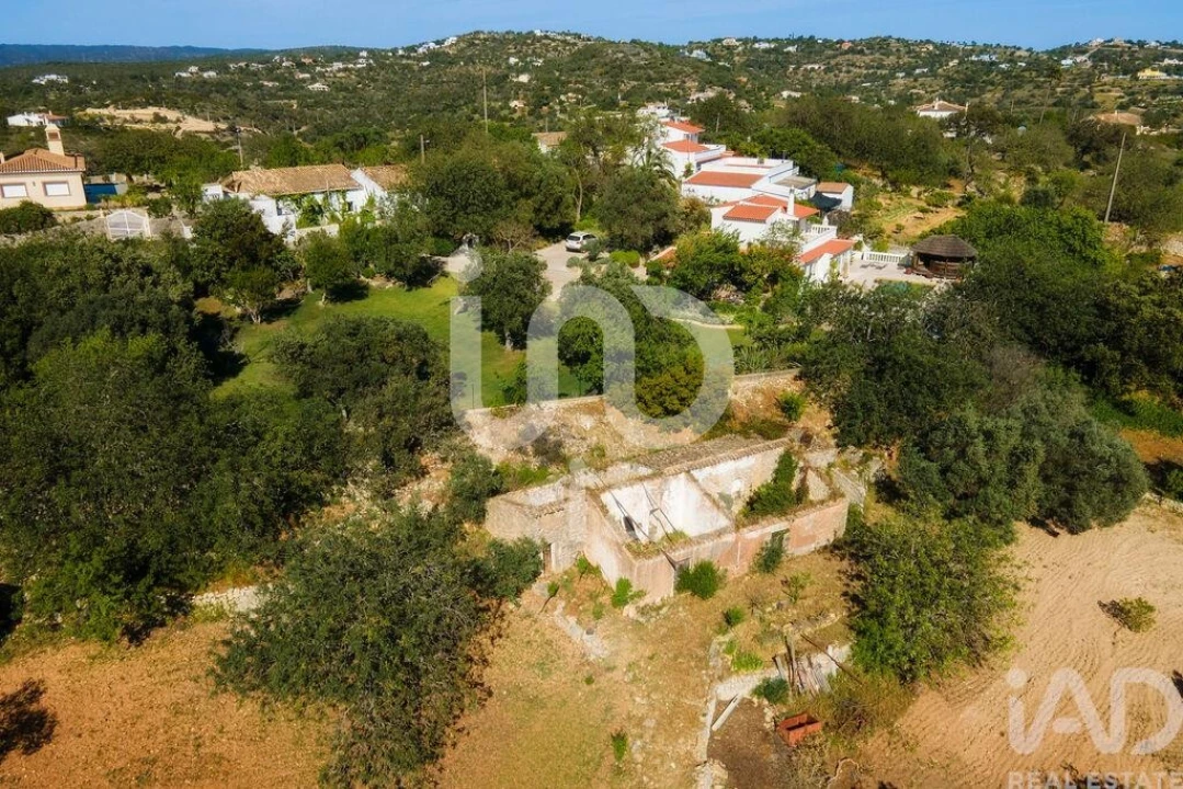 Moradia T4 para Venda em Loule (São Sebastião) Foto 13