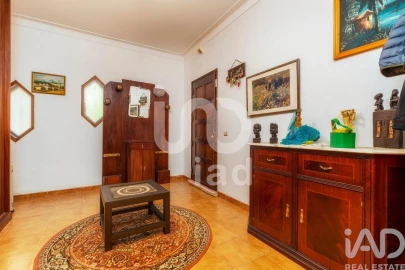 Moradia T4 para Venda em Loule (São Sebastião)