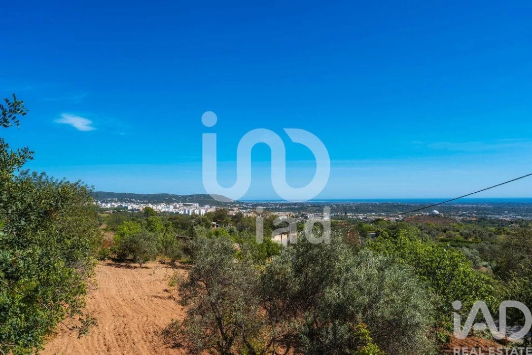 Moradia T4 para Venda em Loule (São Sebastião) Foto 9