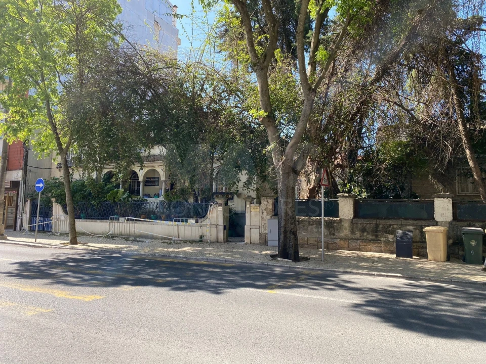 Terreno para Venda em Benfica Foto 4