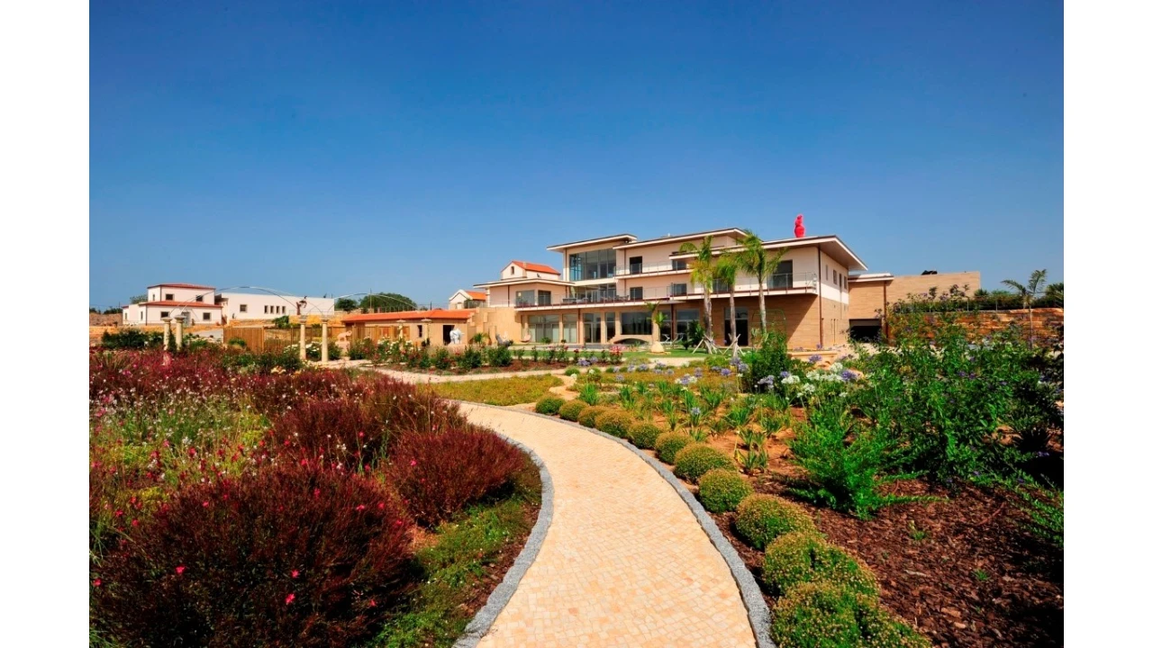 Moradia T10 para Venda em São Silvestre Foto 3