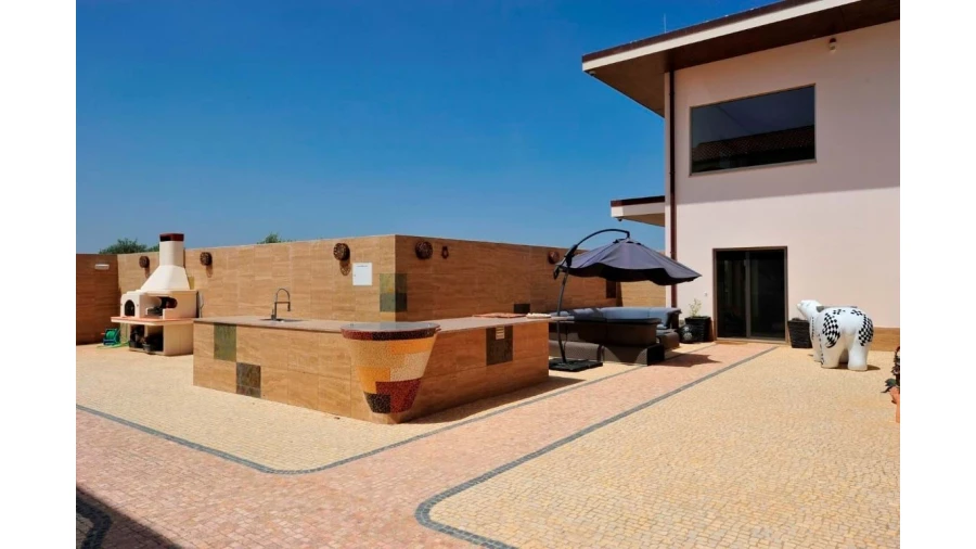 Moradia T10 para Venda em São Silvestre Foto 20