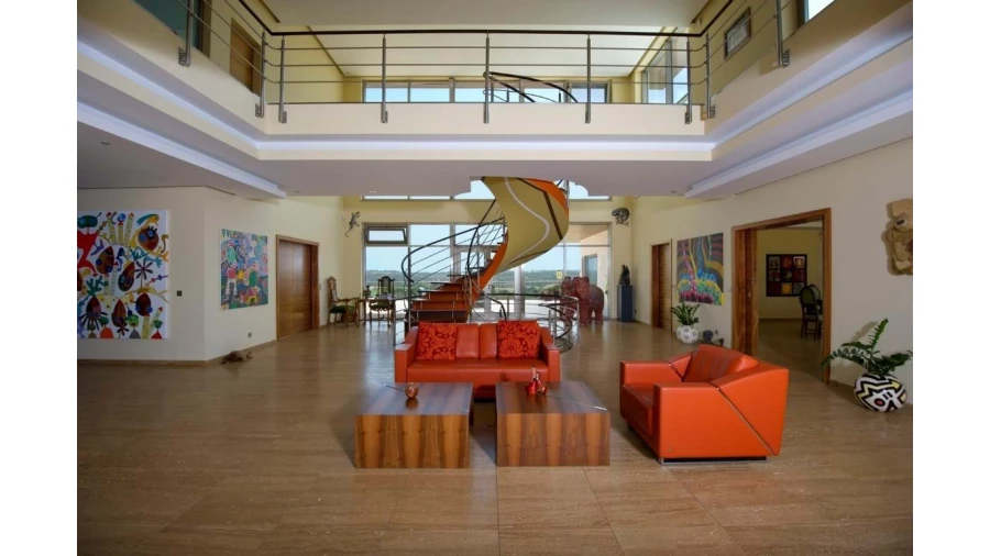 Moradia T10 para Venda em São Silvestre Foto 11