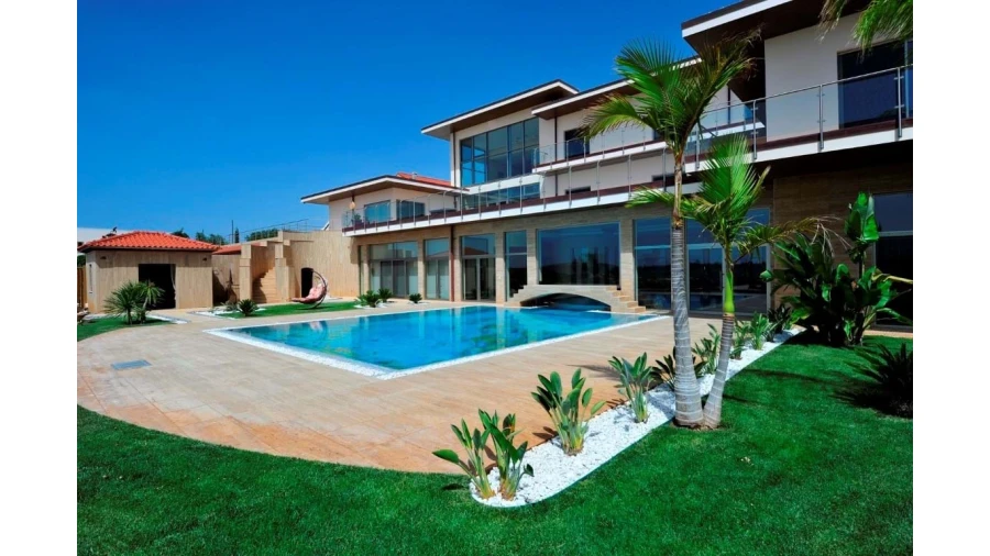 Moradia T10 para Venda em São Silvestre Foto 24