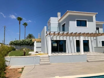 Moradia T4 para Venda em Almancil