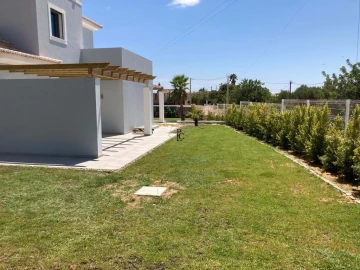 Moradia T4 para Venda em Almancil