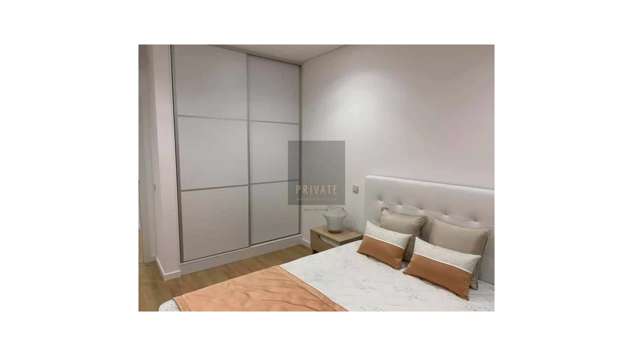 Moradia T4 para Venda em Albufeira e Olhos de Água Foto 10