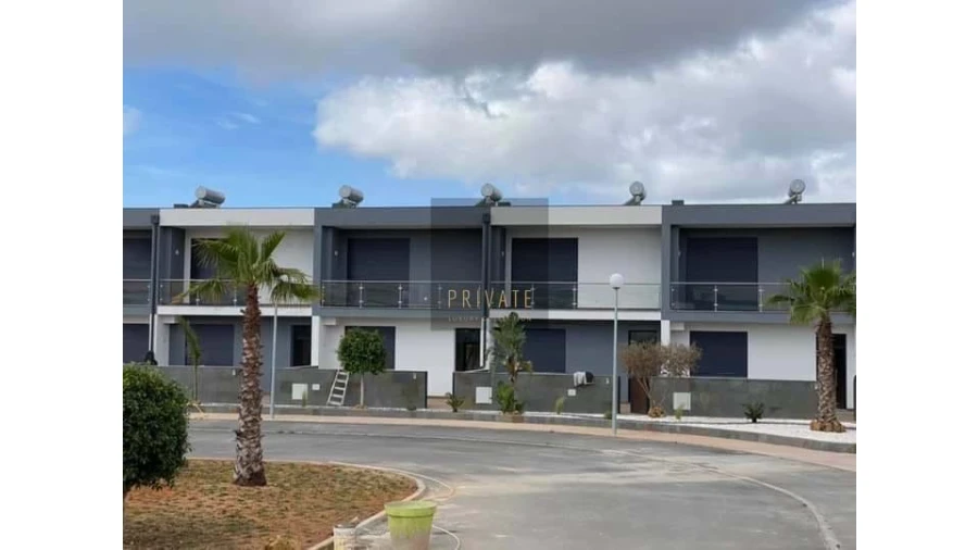 Moradia T4 para Venda em Albufeira e Olhos de Água Foto 17