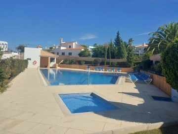 Moradia T3 para Venda em Albufeira e Olhos de Água