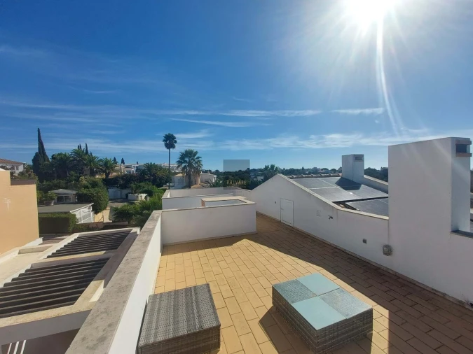 Moradia T3 para Venda em Albufeira e Olhos de Água Foto 16