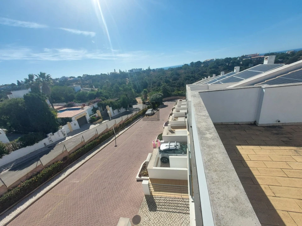 Moradia T3 para Venda em Albufeira e Olhos de Água Foto 3