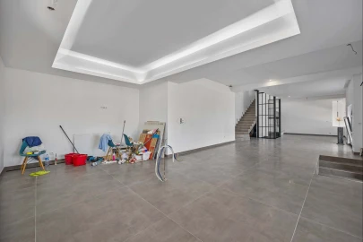 Moradia T3 para Venda em Santa Barbara de Nexe