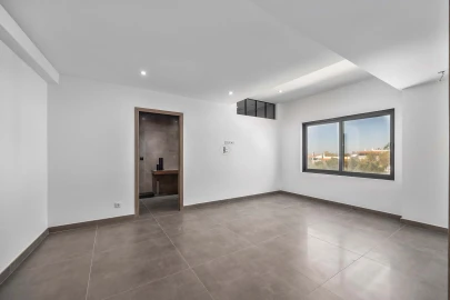 Moradia T3 para Venda em Santa Barbara de Nexe