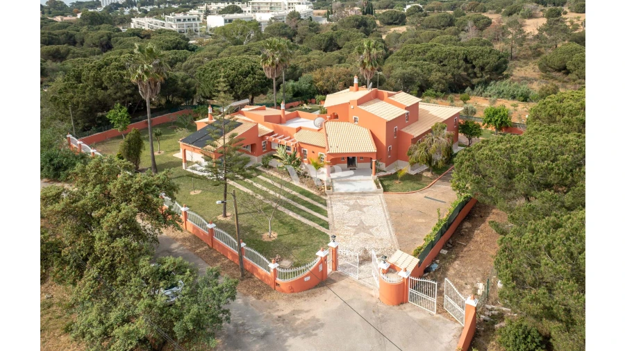 Moradia T5 para Venda em Albufeira e Olhos de Água Foto 49