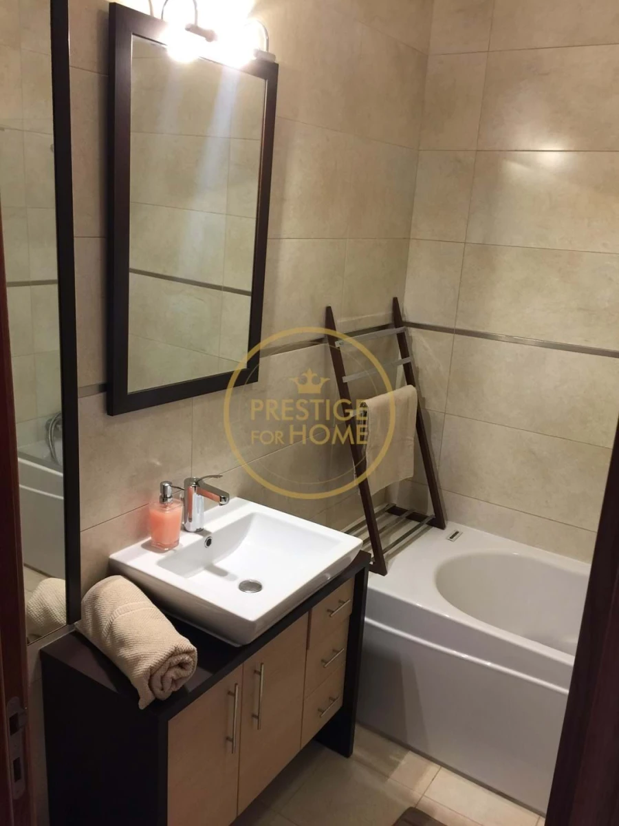 Apartamento T2 para Arrendamento em Quarteira Foto 8