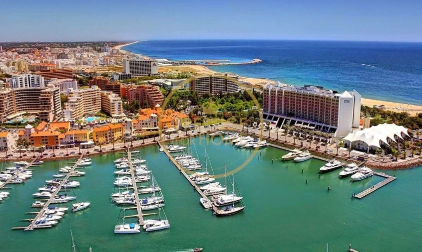 Moradia T3 para Arrendamento em Quarteira Foto 19