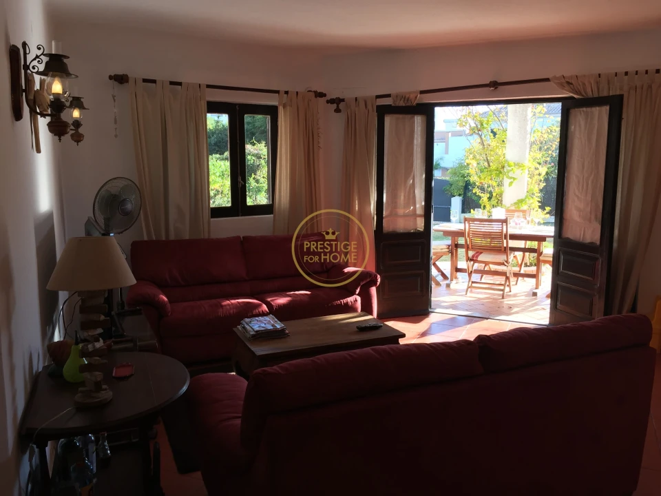 Moradia T3 para Arrendamento em Quarteira Foto 10