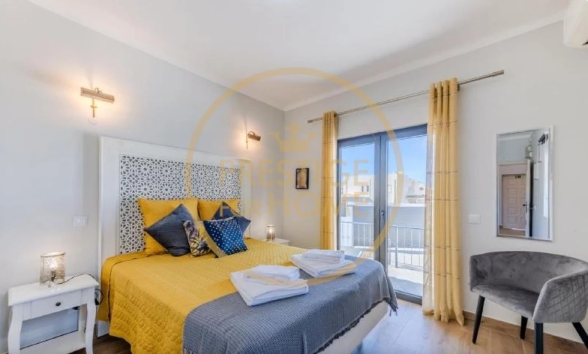 Moradia T4 para Arrendamento em Guia Foto 16