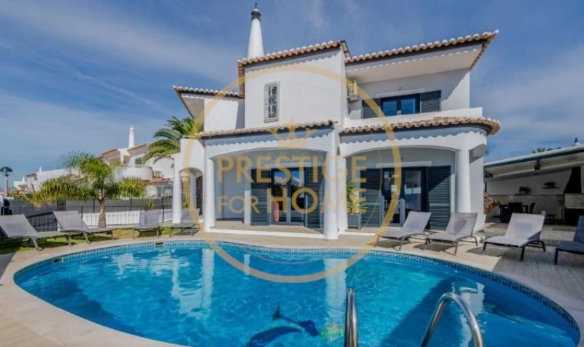 Moradia T4 para Arrendamento em Guia Foto 1