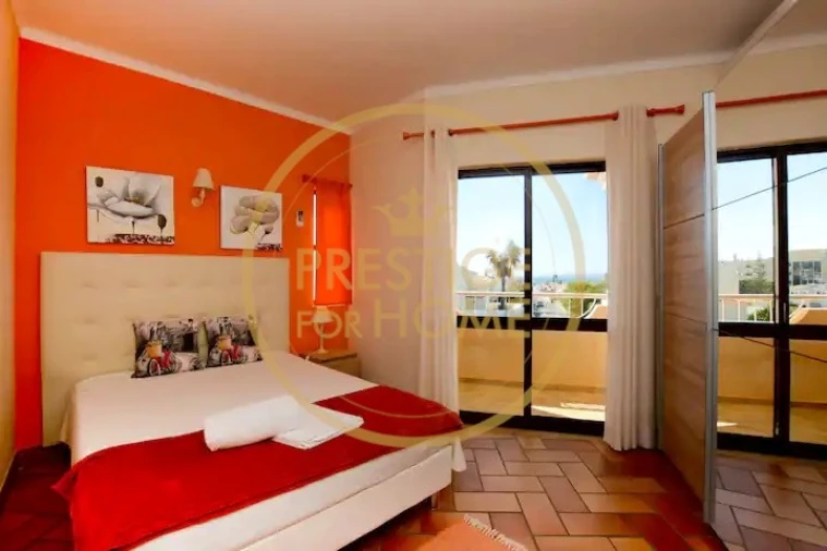 Moradia T4 para Arrendamento em Guia Foto 13